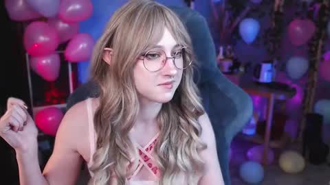 Snapshot of brandy_queen chatting on 14, 2, 2025 Aurorabut ur dad just calls me Rory online show from 14, 2, 2025