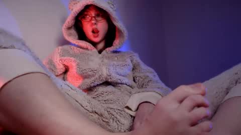 Snapshot of brandy_queen chatting on 4, 12, 2025 Aurorabut ur dad just calls me Rory online show from 4, 12, 2025