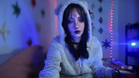 Snapshot of brandy_queen chatting on 19, 12, 2025 Aurorabut ur dad just calls me Rory online show from 19, 12, 2025