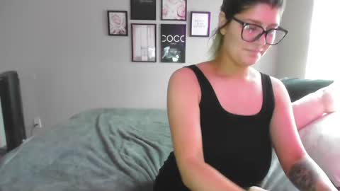 Snapshot of brattybarbiebabe chatting on 24, 6, 2026 BrattyBarbieBabe online show from 24, 6, 2026