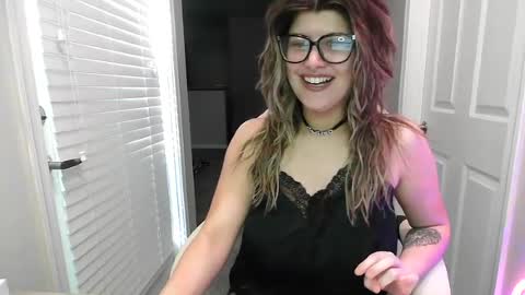 Snapshot of brattybarbiebabe chatting on 8, 8, 2026 BrattyBarbieBabe online show from 8, 8, 2026