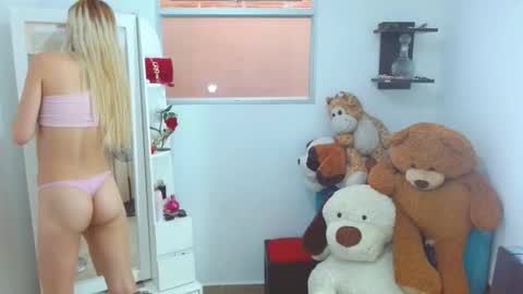 bratz xx118 online show from 6, 3, 2026