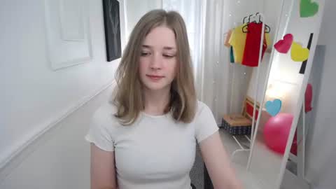 Snapshot of bree_sky chatting on 19, 6, 2026 Bree online show from 19, 6, 2026
