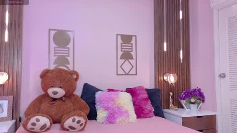 Bree  online show from 12, 4, 2026