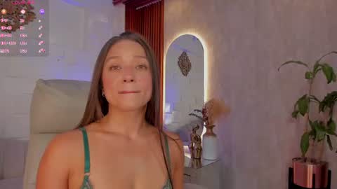 Snapshot of breex_ chatting on 15, 7, 2026 Breex online show from 15, 7, 2026