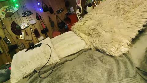 breezywinds963 online show from 9, 10, 2025