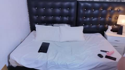 brenda_morrison18 online show from 18, 11, 2025