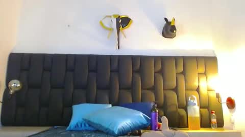 BRENDA VELASQUEZ online show from 24, 1, 2025