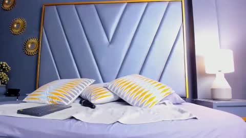 Brenda Time Schedule 0600 - 1400 GMT-5 online show from 17, 9, 2025