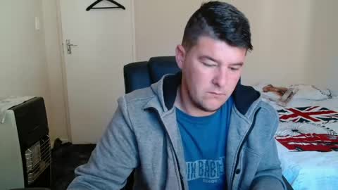 Snapshot of brendansexyboy098754 chatting on 12, 5, 2026 ask me lol online show from 12, 5, 2026