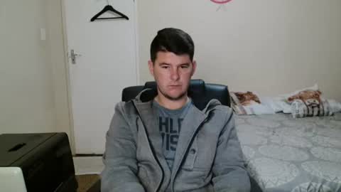 Snapshot of brendansexyboy098754 chatting on 14, 6, 2026 ask me lol online show from 14, 6, 2026
