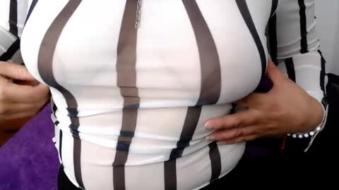 brendasantos_77 online show from 29, 10, 2025