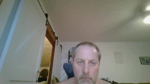 Snapshot of brettsky chatting on 23, 12, 2025 hey online show from 23, 12, 2025