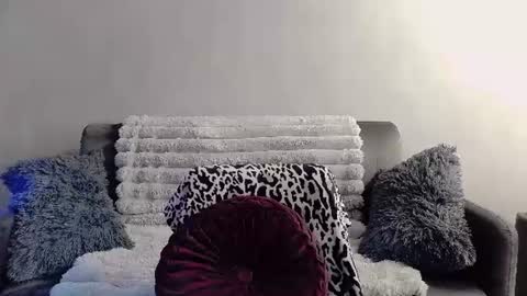 bri_fox online show from 28, 7, 2026
