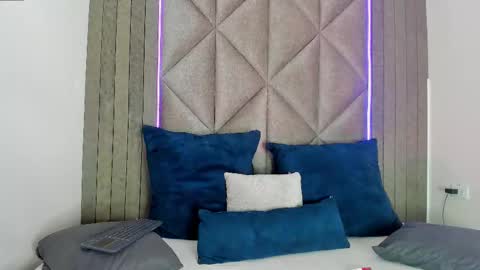 B R I A  online show from 8, 3, 2025