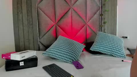 B R I A  online show from 26, 5, 2026