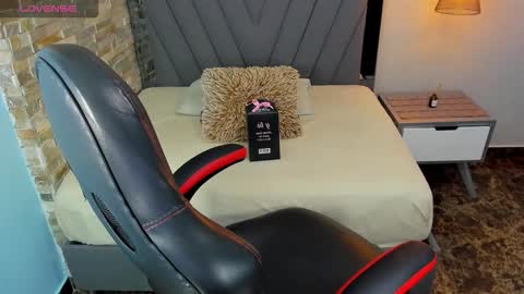 Briana online show from 21, 11, 2025