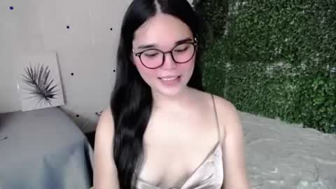 Claire online show from 23, 7, 2026