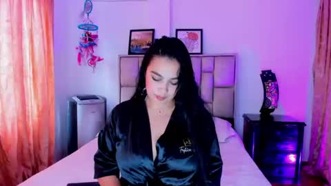     online show from 4, 8, 2026