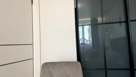 I am Valery ntmu Lets hit 10 Thumbs Up together We are almost done online show from 23, 4, 2026