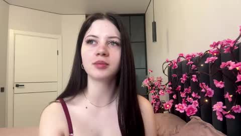 I am Valery ntmu Lets hit 10 Thumbs Up together We are almost done online show from 24, 4, 2026