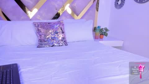 Brianna  online show from 27, 9, 2025