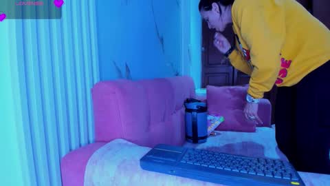    online show from 18, 3, 2026