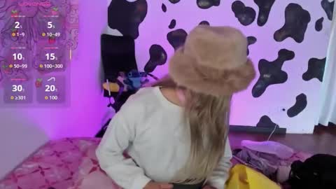 Snapshot of brihanna_cooper chatting on 16, 9, 2025 bri online show from 16, 9, 2025