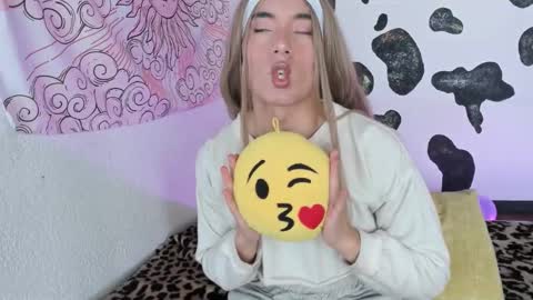 Snapshot of brihanna_cooper chatting on 1, 12, 2025 bri online show from 1, 12, 2025