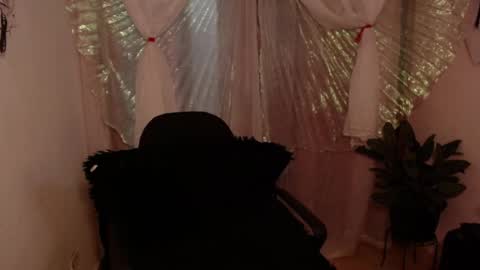 Brilla Mettal online show from 16, 10, 2025