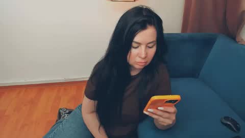 brilliantegirl_ online show from 25, 4, 2026