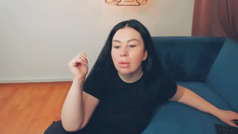 brilliantegirl_ online show from 28, 4, 2026