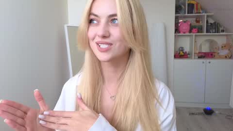 Vi. online show from 11, 3, 2025