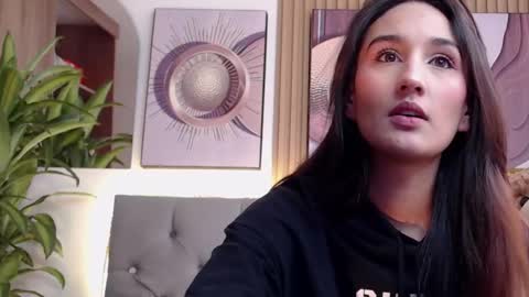  B R I N N A   online show from 2, 12, 2024