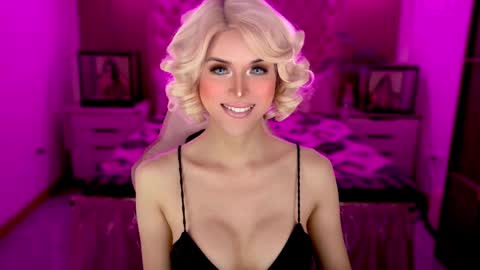 Snapshot of brionatop chatting on 18, 11, 2025 brionatop online show from 18, 11, 2025