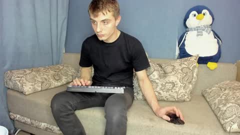 bristlebback online show from 24, 4, 2026