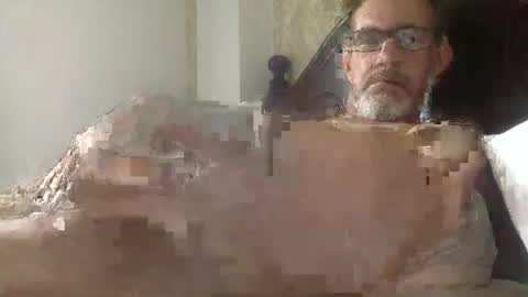 Snapshot of brital100 chatting on 8, 4, 2026 brital100 online show from 8, 4, 2026