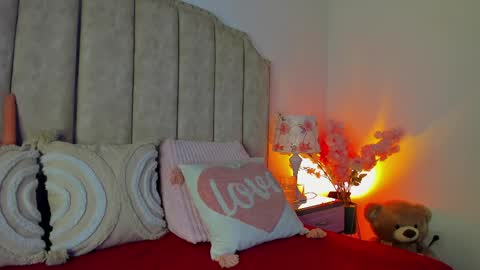 brithanyparker_ online show from 28, 4, 2026