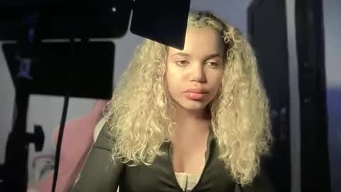 brithneysquirt online show from 26, 11, 2025