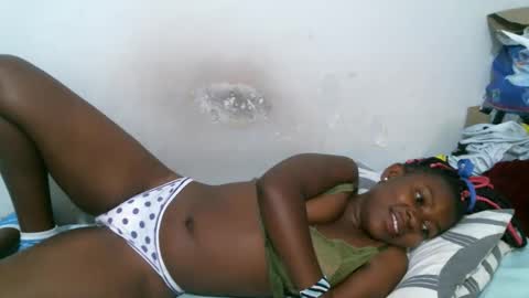 Snapshot of britieh chatting on 23, 10, 2025 leccie online show from 23, 10, 2025