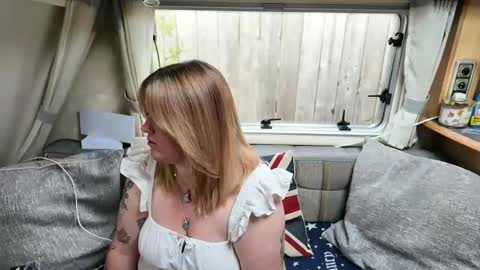 Snapshot of british_rosie chatting on 4, 6, 2026 Want to see more online show from 4, 6, 2026