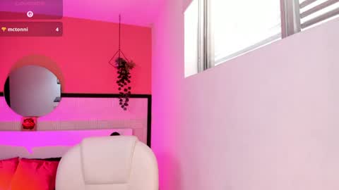 britney_collins_ online show from 22, 6, 2026