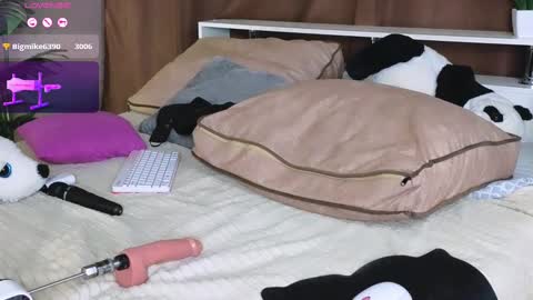 Britney online show from 27, 2, 2025