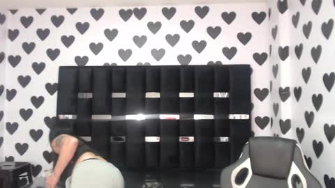 Snapshot of britney_sub chatting on 8, 1, 2025 Britney online show from 8, 1, 2025