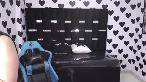 Snapshot of britney_sub chatting on 21, 2, 2025 Britney online show from 21, 2, 2025