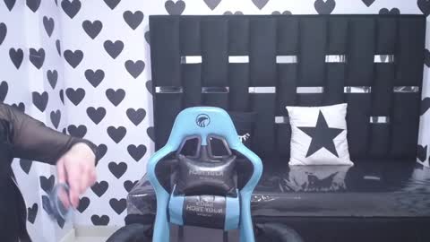 Snapshot of britney_sub chatting on 5, 3, 2025 Britney online show from 5, 3, 2025