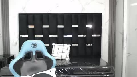 Britney  online show from 29, 4, 2026