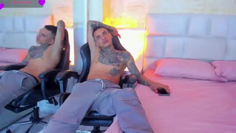 Snapshot of britneyandmaleth chatting on 22, 5, 2026 HOT MALETH AND SEXY BRITNEY online show from 22, 5, 2026