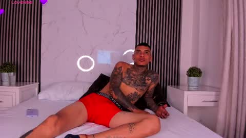 Snapshot of britneyandmaleth chatting on 12, 6, 2026 HOT MALETH AND SEXY BRITNEY online show from 12, 6, 2026