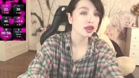 britneybarker online show from 6, 10, 2025